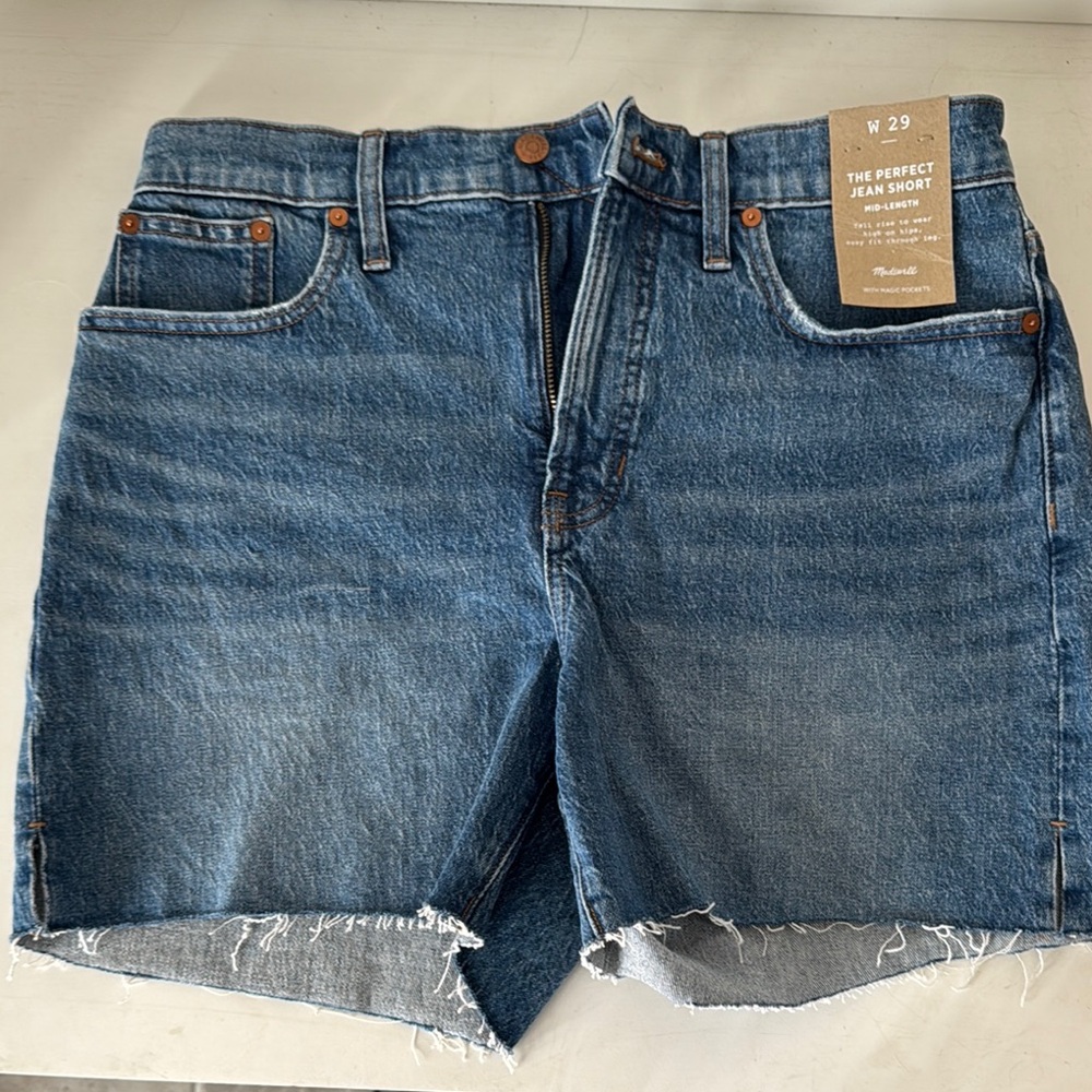 Madewell perfect Jean short